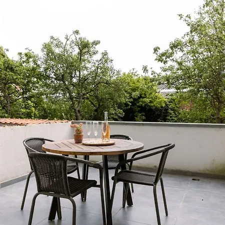 Spacious And Bright With Sunny Terrace *