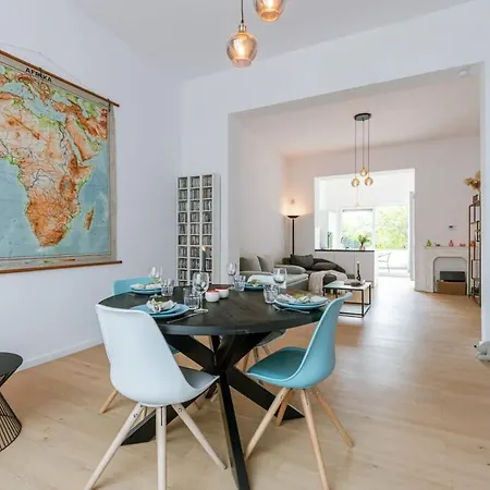 Spacious And Bright With Sunny Terrace