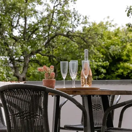 Apartman Spacious And Bright With Sunny Terrace *