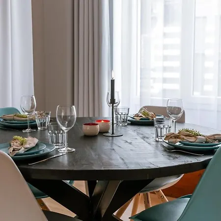 Spacious And Bright With Sunny Terrace *
